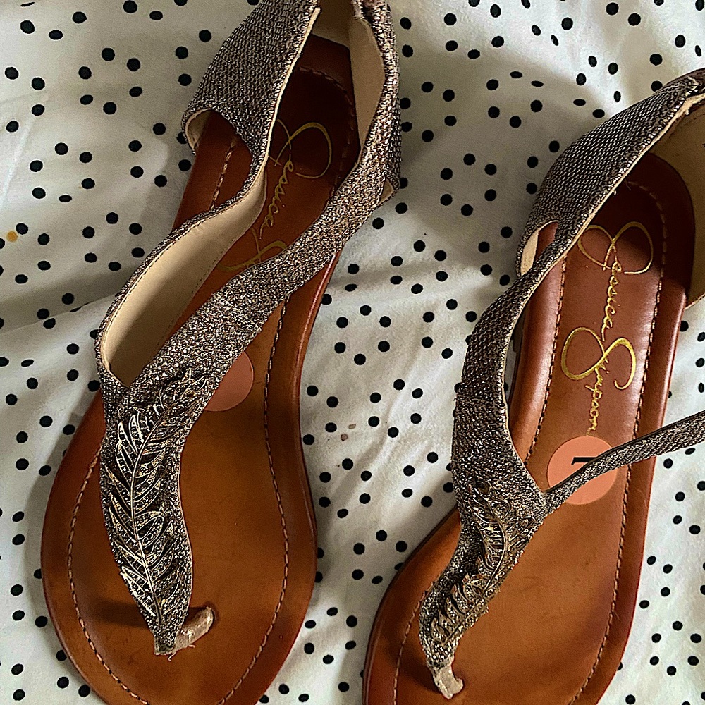 .•.Selling my mom shoes.•.